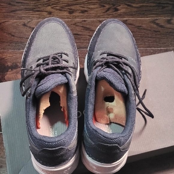 Rockport Men's Blue Sneakers - Picture 5 of 8